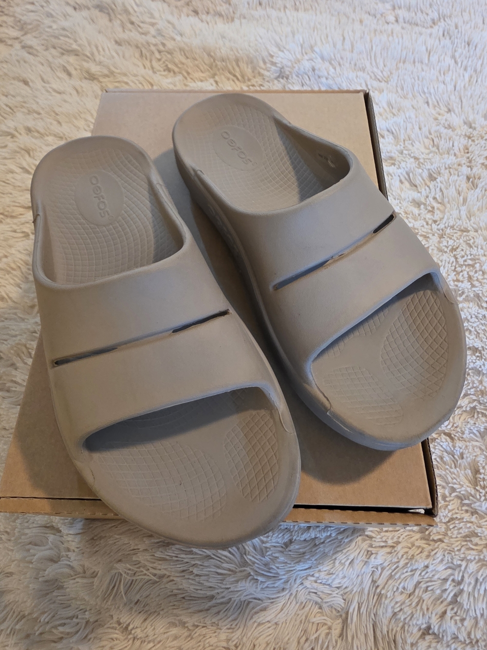 Oofos OOahh Slide Sandals in Nomad (Light Taupe) Unisex M6/W8